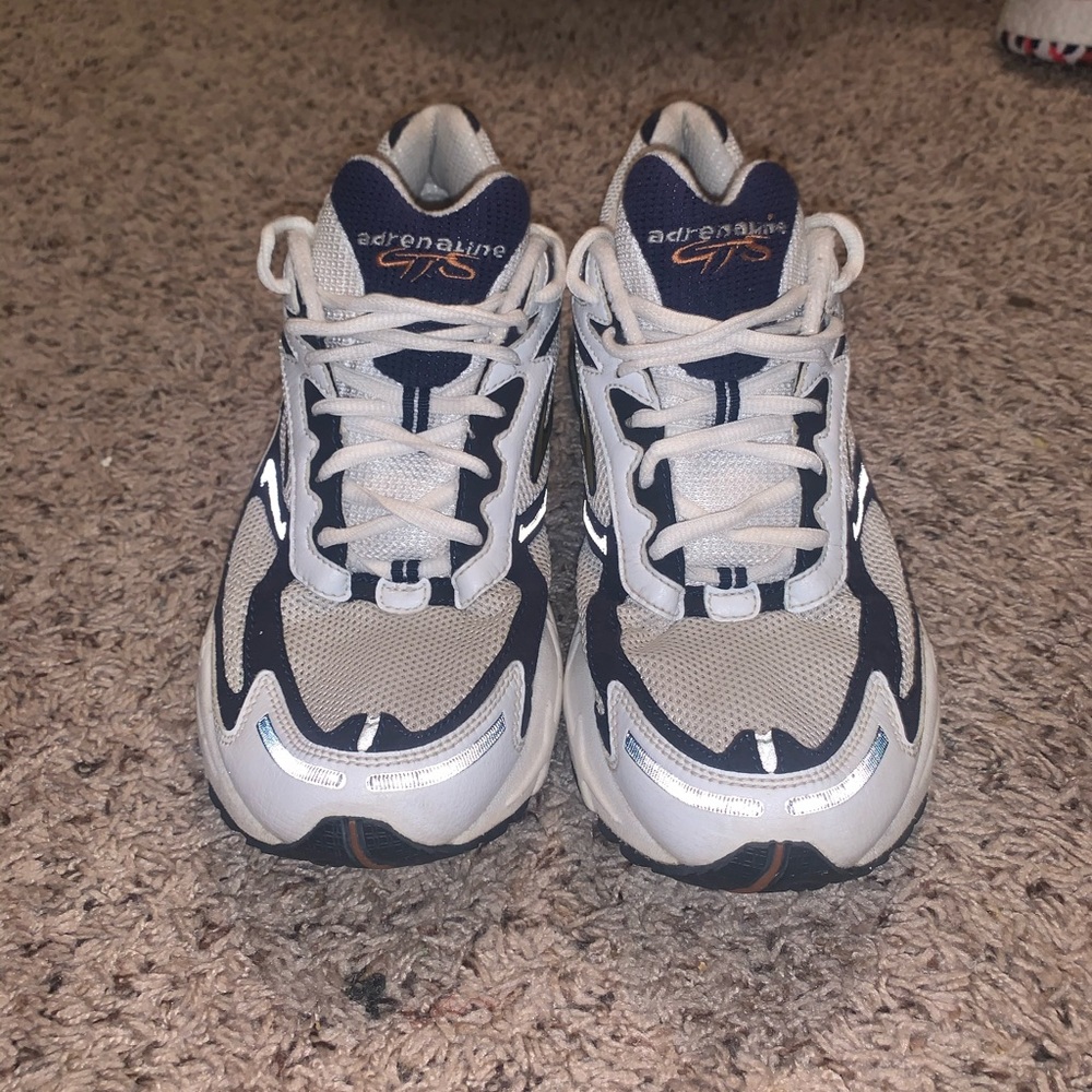 Adrenaline GTS Men’s Sneakers - Picture 2 of 10